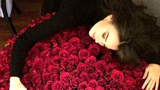 Tuvana Türkay'a kamyon dolusu jest