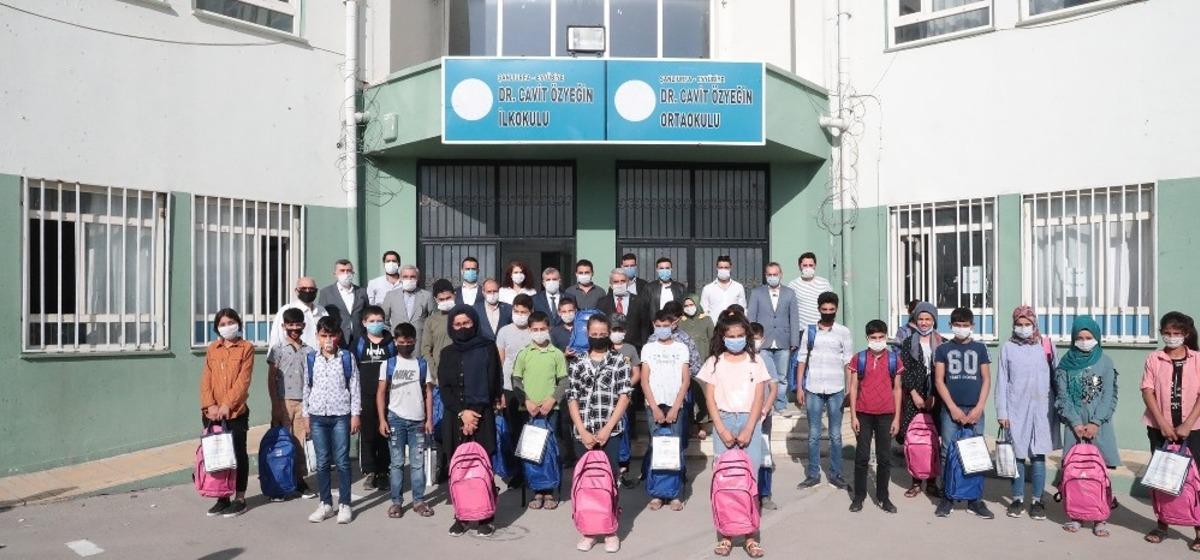 Şanlıurfa&rsquo;da &ouml;ğrencilere hijyen ve eğitim seti