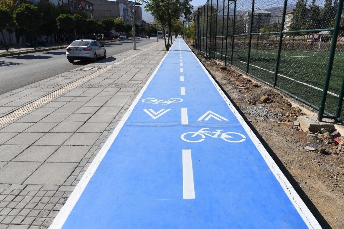 Muş Belediyesinden 2 kilometrelik bisiklet yolu