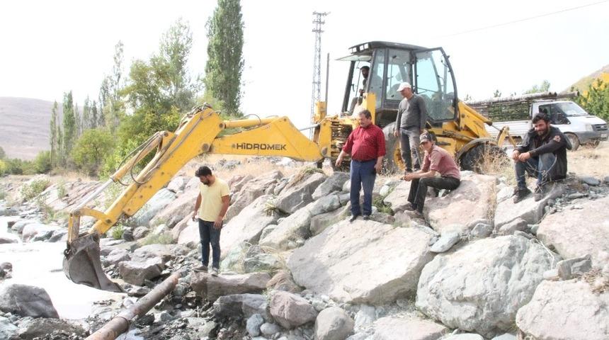 Bayırbağ&rsquo;da su sorunu &ccedil;&ouml;z&uuml;ld&uuml;