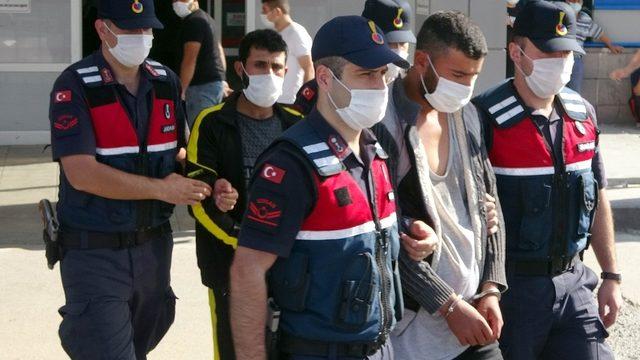 Samsun’da HTŞ terör örgütü şüphelisi 4 yabancı adliyeye sevk edildi