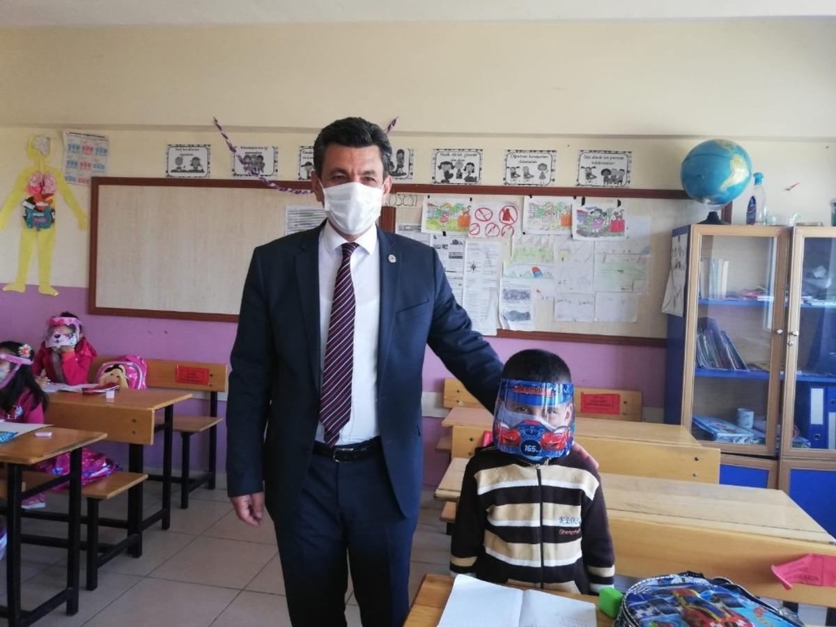 &Ouml;ğrenciler bu siperlikleri &ccedil;ok sevdi