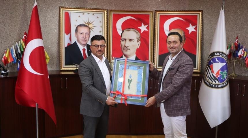 Gen&ccedil;lik ve Spor İl M&uuml;d&uuml;r&uuml; Yazıcı, Başkan Yanmaz&rsquo;ı ziyaret etti