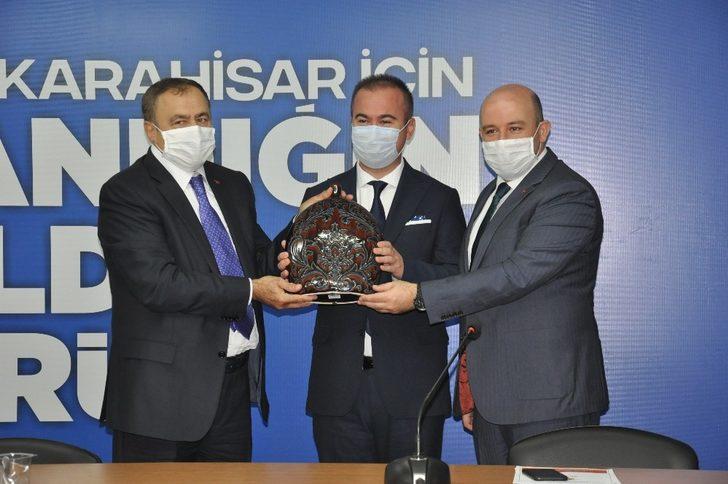 Eroğlu, Cumhurbaşkanı Erdoğan’ı Afyonkarahisar il kongresine davet etti G3