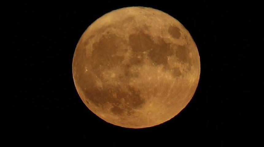 Ay, milyarlarca yıl önce Dünya'nın atmosferini Güneş'ten korumuş olabilir