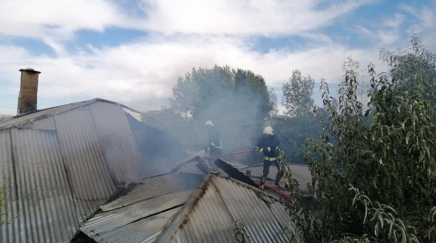 Van&rsquo;da &ccedil;atı yangını