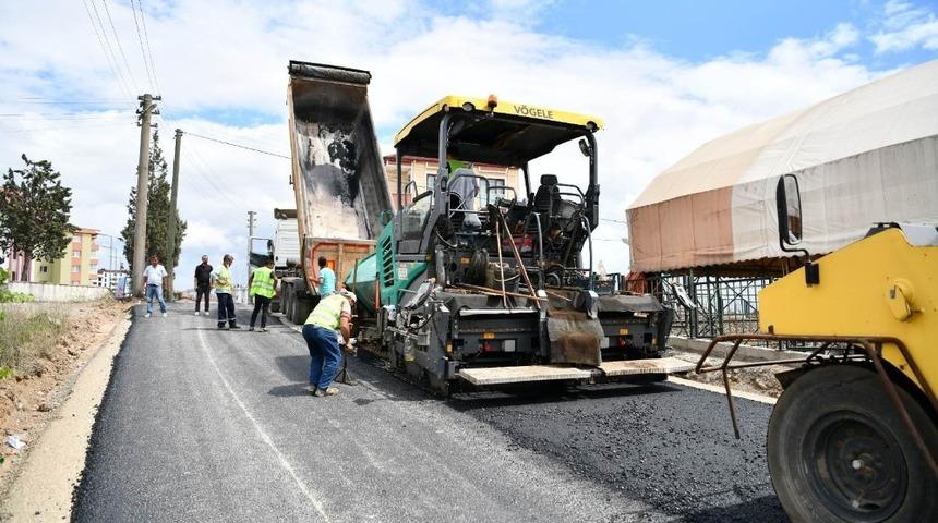 &Ccedil;ayırova Emek Mahallesi&rsquo;ne 17 bin ton asfalt serildi