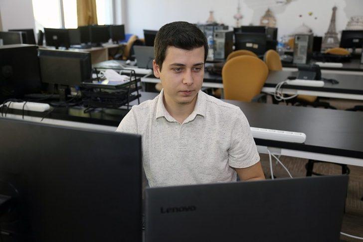 SUBÜ’de dersler online eğitim ile devam ediyor G2