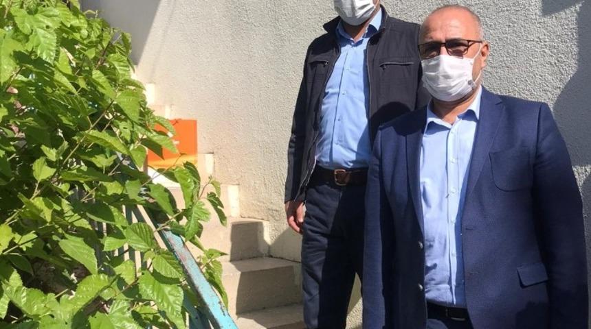 Yeşilyurt Belediyesi Covıd-19 testi pozitif &ccedil;ıkan personellerini yalnız bırakmıyor