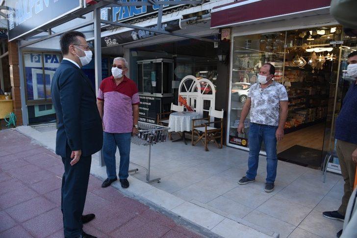 Vali Aksoy, Kuşadası çarşılarını gezdi G2