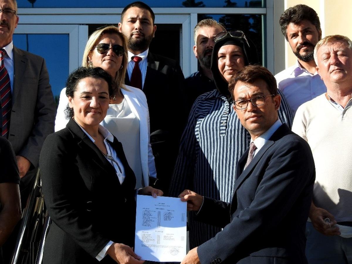 &Ccedil;eşme AK Parti&rsquo;de yeni y&ouml;netim mazbatasını aldı