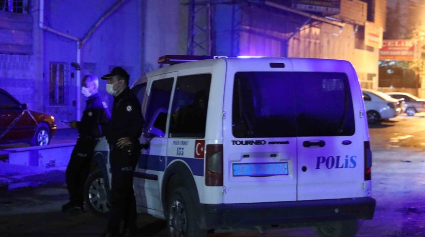 Gaziantep'te kanlı infaz! Silahlı saldırıya uğrayan kişi &ouml;ld&uuml;