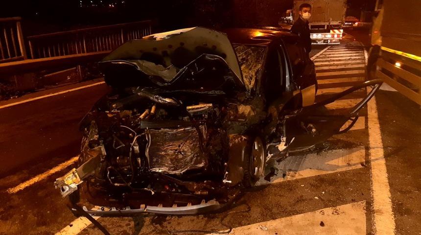 Kocaeli'de feci kaza! 3 otomobil birbirine girdi: Ölü ve yaralılar var