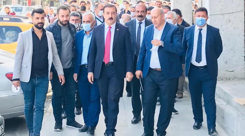 Jirki aşiretinin &ouml;nde gelenleri AK Parti&rsquo;ye katıldı