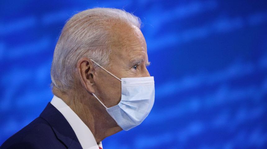 Biden: Esrarı su&ccedil; olmaktan &ccedil;ıkarmalıyız