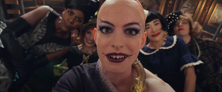 The Witches’dan kamera arkası görüntüsü paylaşan Anne Hathaway tanınmaz halde  G2