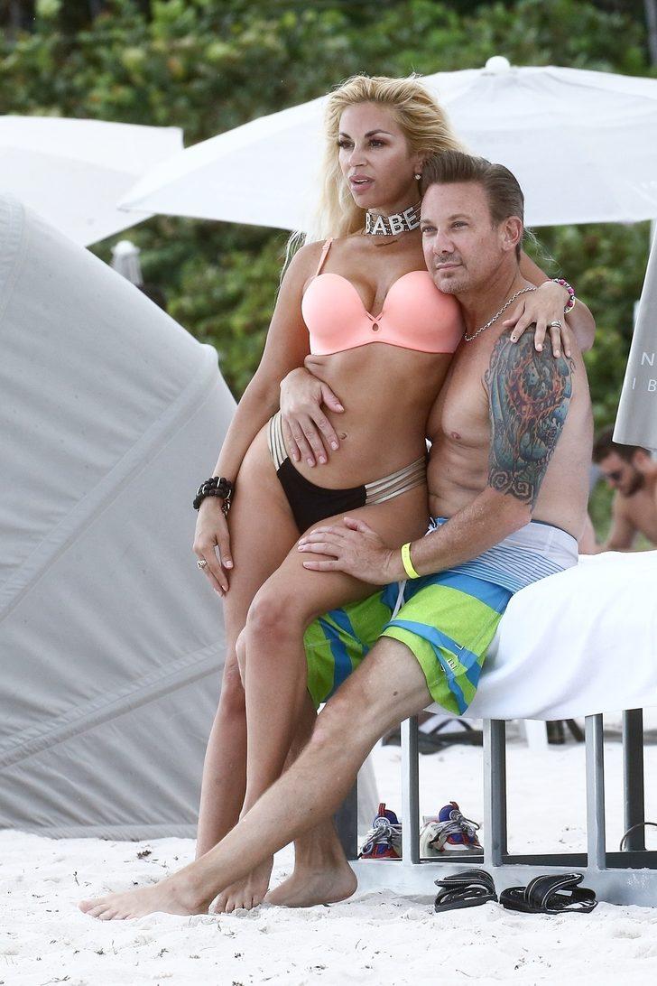 Marcela Iglesias sahilde aşka geldi!  G1