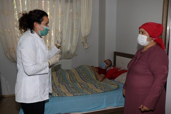 Hasta ve refakatçilerinin yüzünü güldüren eğitim G3