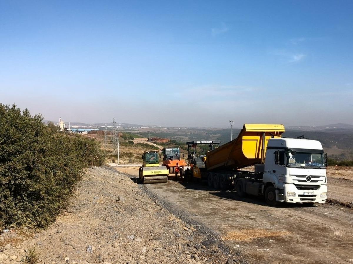 Gebze&rsquo;de yol yenileme &ccedil;alışmaları s&uuml;r&uuml;yor