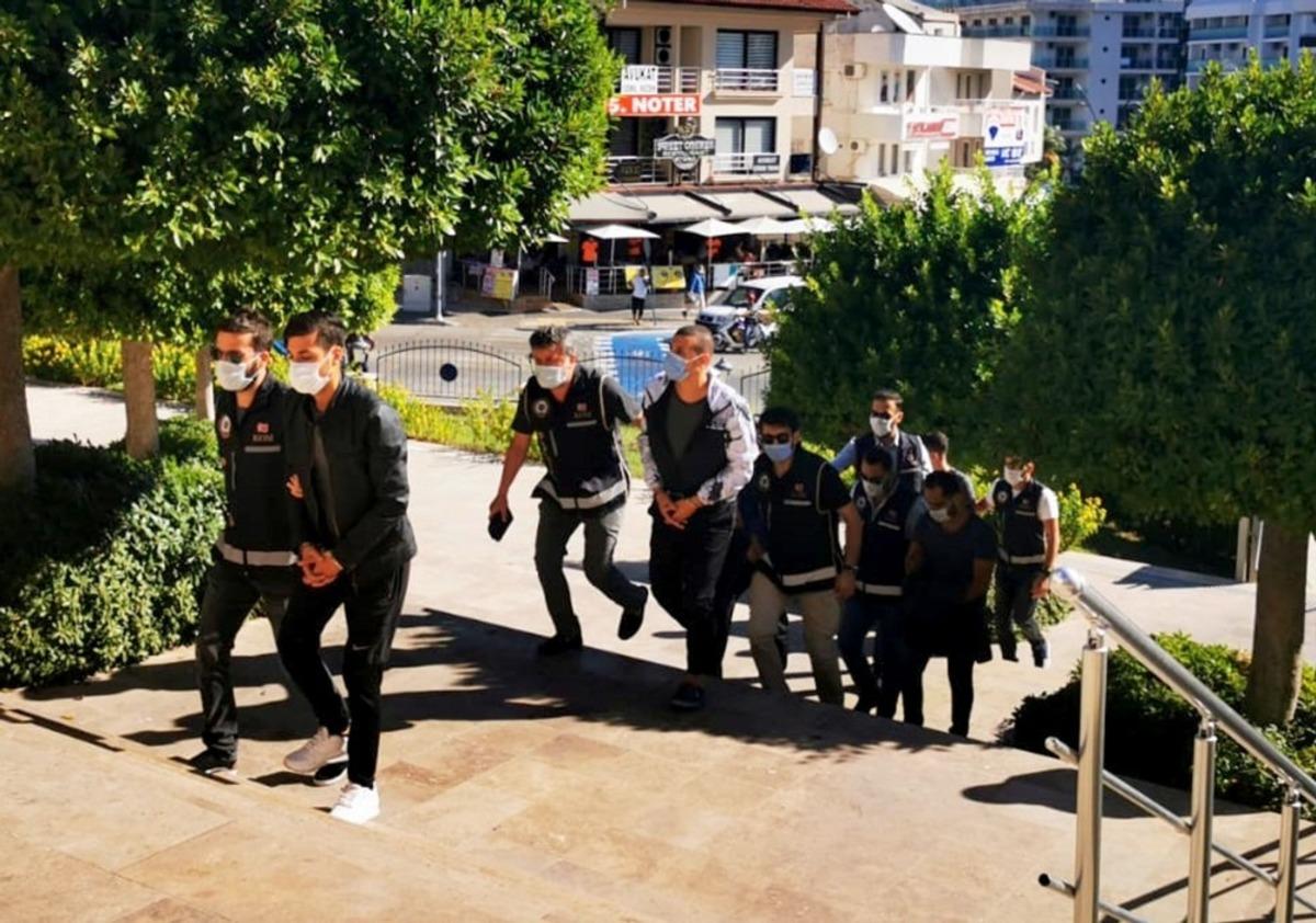 Tefeci &ccedil;etesi adliyeye sevk edildi
