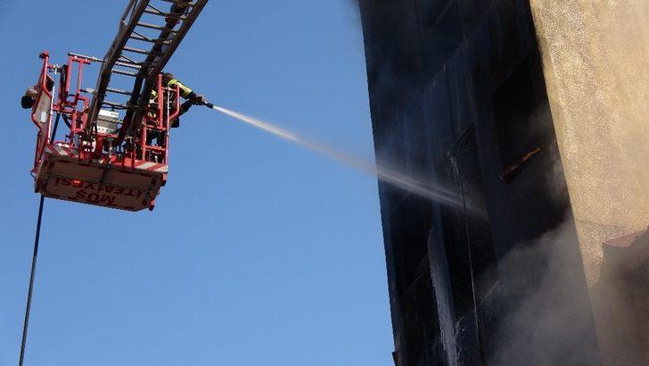 Muş’taki yangın 6 saatlik çalışmayla söndürüldü G5