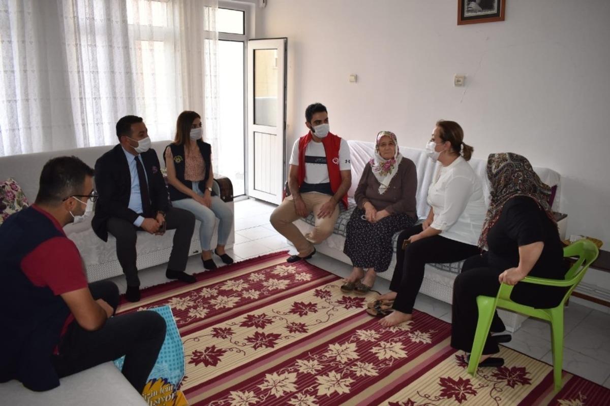 Mardin B&uuml;y&uuml;kşehir Belediyesi g&ouml;rme engellileri yalnız bırakmadı