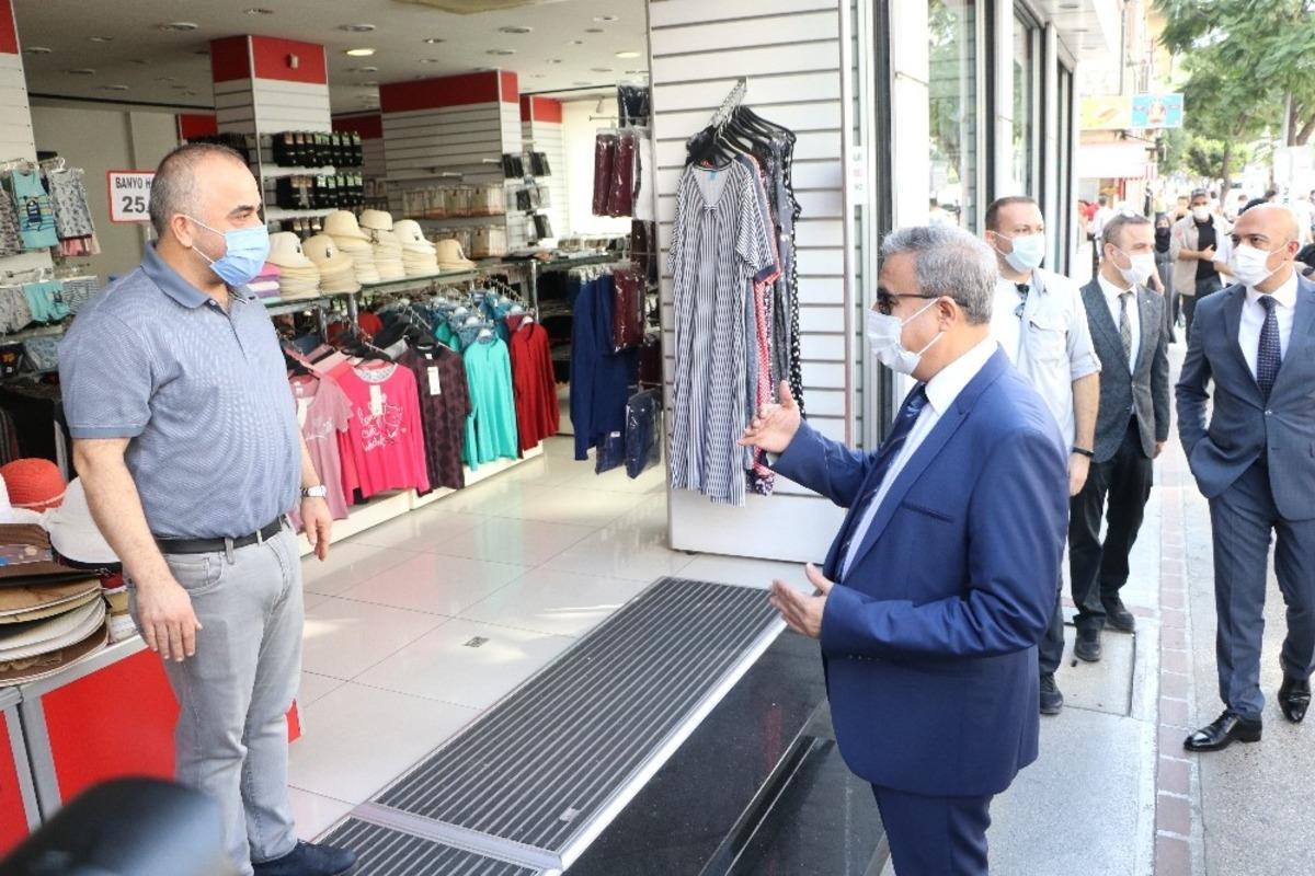 Mersin Valisi Su: "Akraba ve ev ziyaretlerini bir s&uuml;re erteleyelim"