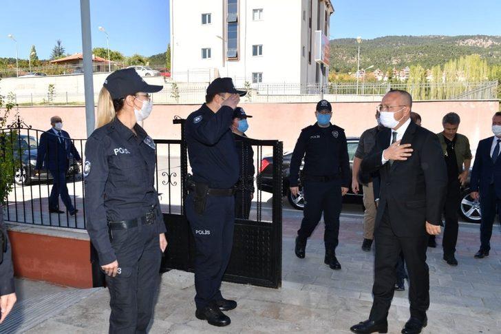 Denizli Valisi Ali Fuat Atik, Çameli’de incelemelerde bulundu G4