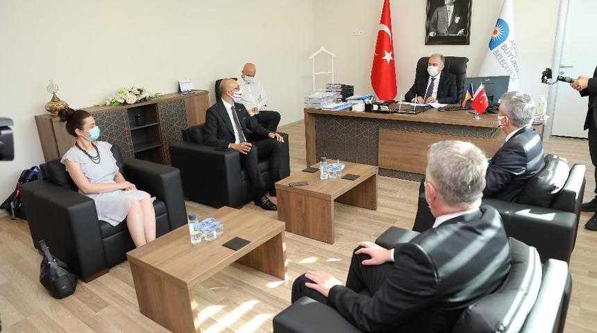 Romanya B&uuml;y&uuml;kel&ccedil;isi Şopanda B&uuml;y&uuml;kşehir&rsquo;i ziyaret etti