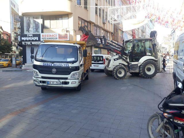 Gebze’de moloz atıkları anında toplanıyor