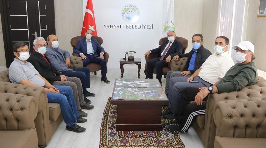 Yahyalıspor i&ccedil;in istişare toplantısı yapıldı