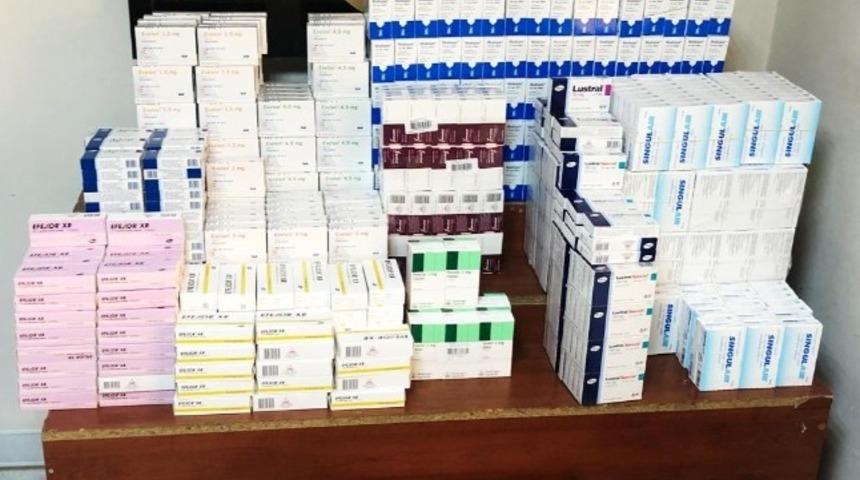 Van&rsquo;da 37 bin 36 tablet ila&ccedil; ele ge&ccedil;irildi