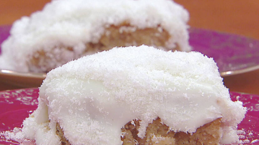 Kıbrıs tatlısı nasıl yapılır? Kıbrıs tatlısı tarifi nedir? Kıbrıs tatlısının malzemeleri nelerdir? Gelinim Mutfakta Kıbrıs tatlısı tarifi...