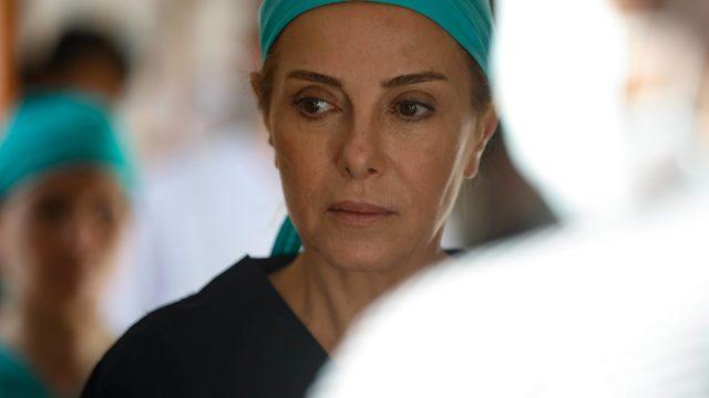 Zuhal Olcay'ın yeni dizisi belli oldu! Alev Alev dizisinde hangi rolde oynayacak?