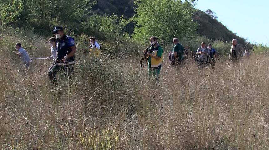 B&uuml;y&uuml;k&ccedil;ekmece'de g&ouml;r&uuml;nt&uuml;lenen yavru ayıyı arama &ccedil;alışmaları devam ediyor
