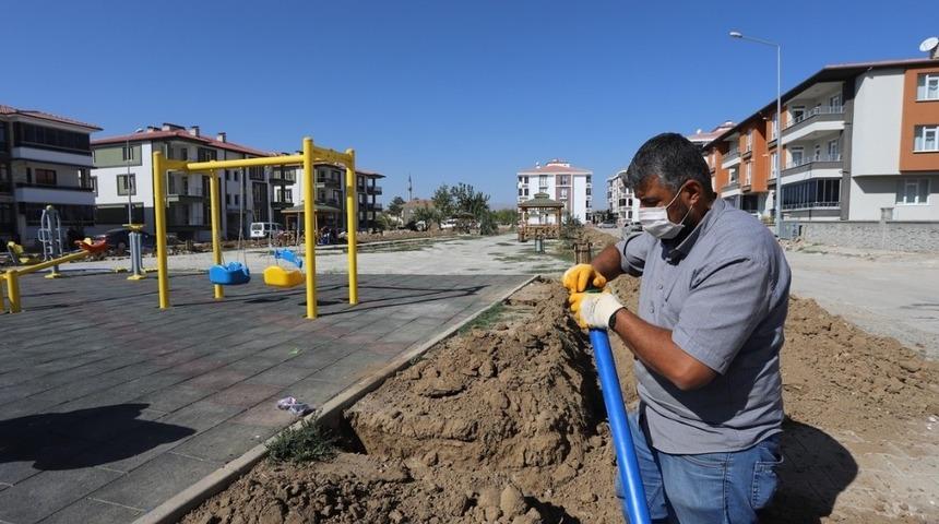 Erzincan&rsquo;da yeşil alan &ccedil;alışmaları devam ediyor