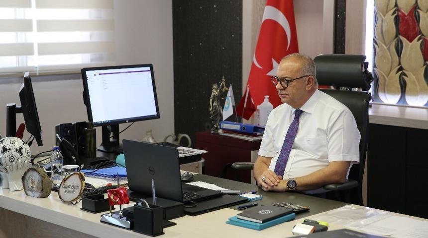 Başkan Erg&uuml;n: "T&uuml;m toplu taşıma ara&ccedil;larını periyodik olarak dezenfekte ediyoruz"
