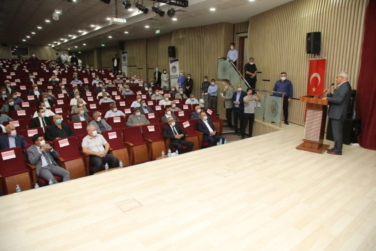 G&uuml;der, muhtarlar g&uuml;n&uuml;n&uuml; kutladı