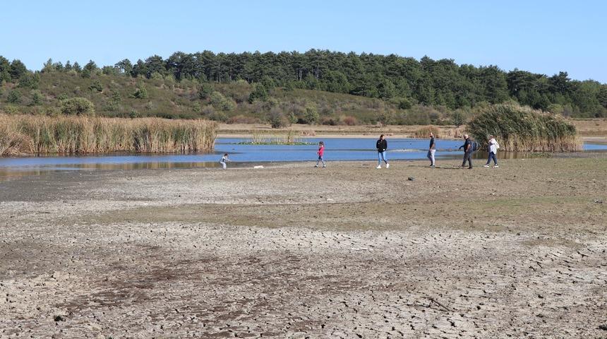 Kuş cenneti Yayla G&ouml;l&uuml;'nde korkutan g&ouml;r&uuml;nt&uuml;! 20 yılın en d&uuml;ş&uuml;k su seviyesi