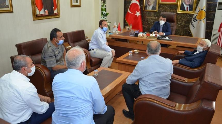 AK Parti Batman İl Başkanı Gür vatandaşların sorunlarını dinledi