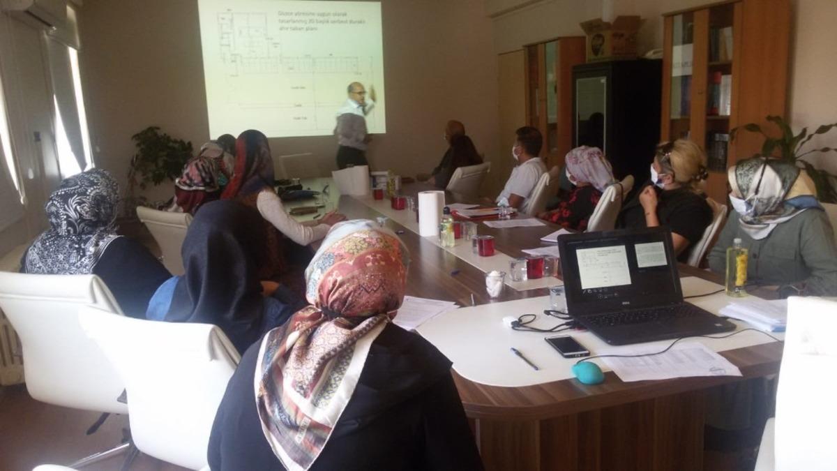 &Ccedil;ilimli&rsquo;de s&uuml;t sığırı yetiştiriciliği kursu başladı