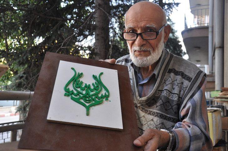 Evini atölyeye, balkonunu ise sergi salonuna çevirdi G3