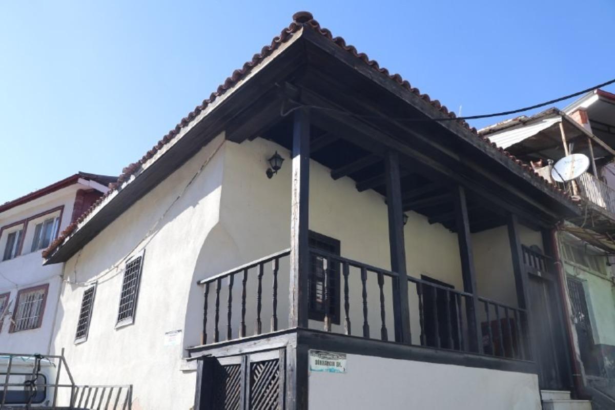 Ata yadigarı mescitler g&ouml;revli bekliyor