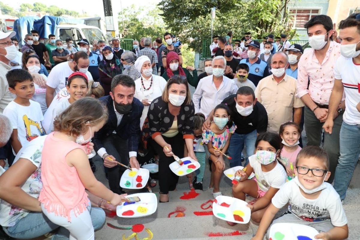 İzmit Belediyesi&rsquo;nden G&uuml;ltepe&rsquo;de &lsquo;g&uuml;l kokulu&rsquo; festival