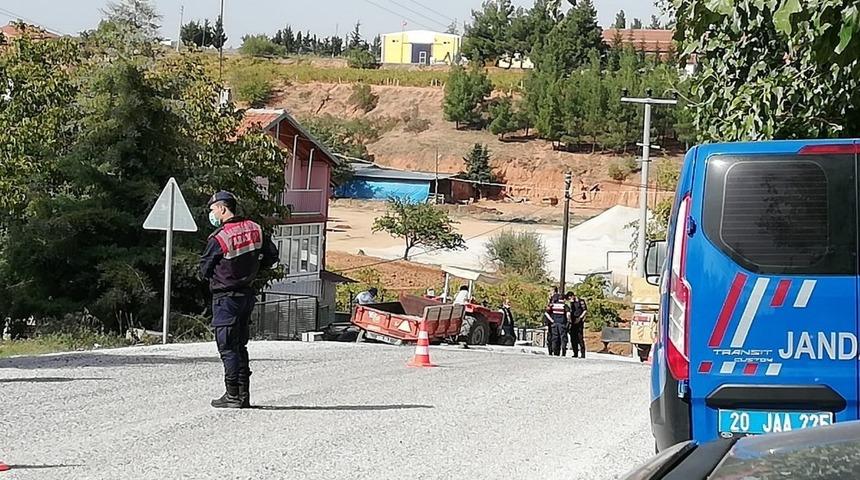 Şeker komasına giren s&uuml;r&uuml;c&uuml; trakt&ouml;r&uuml;yle evin bah&ccedil;esine daldı
