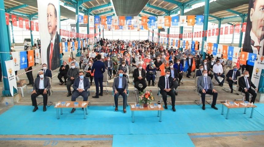 AK Parti Yunak ve Akşehir ilçe kongreleri yapıldı