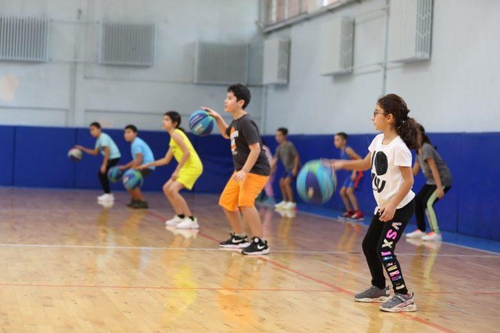 İzmit Belediyesi basketbol okullarına yoğun ilgi G2