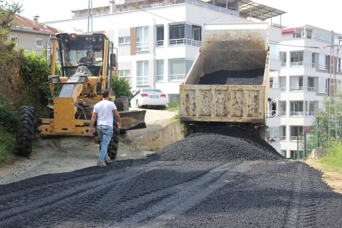 Giresun Belediyesi&rsquo;in hedefi yıl sonuna kadar 25 bin ton asfalt sermek