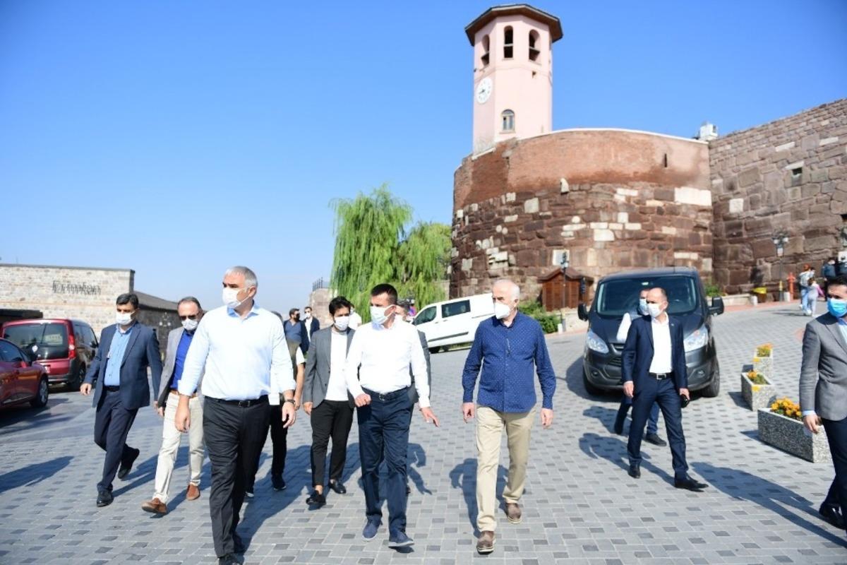 Bakan Ersoy&rsquo;dan Ankara turu