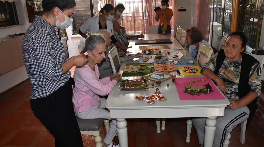 Huzurevi sakinleri, önlemlerle pandemiden korunuyor